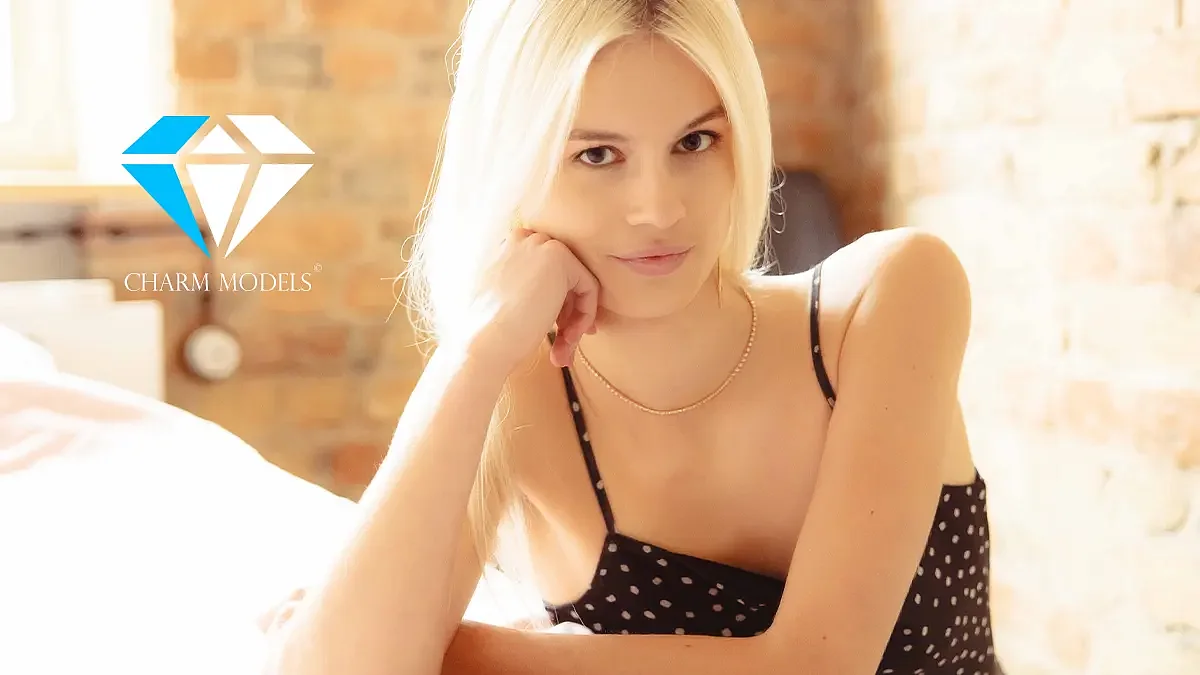 Amelia Flava Sensual Unveiling In Soft Light